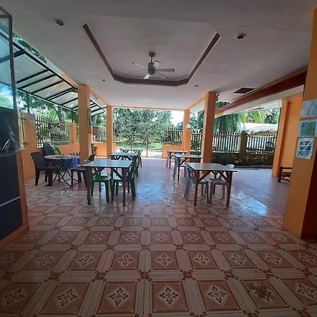 Jessa'S 5 Guests House 호텔 몰볼 외부 사진