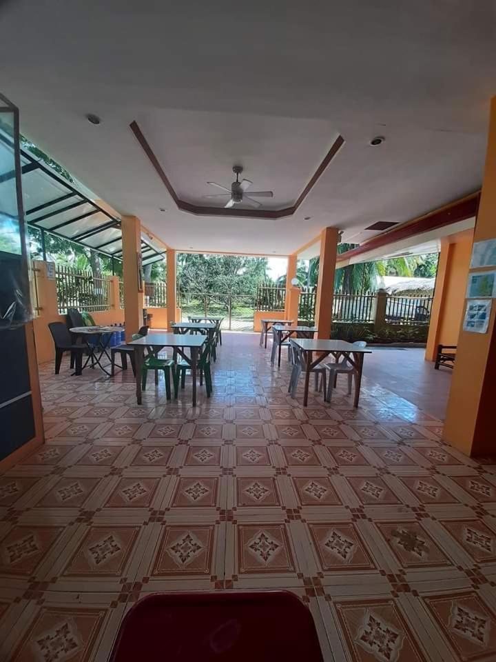 Jessa'S 5 Guests House 호텔 몰볼 외부 사진